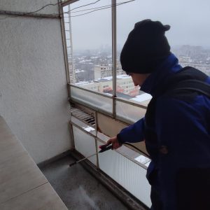 полагане на балкон